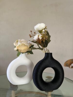 Dudi Donut Vase (Black & White)